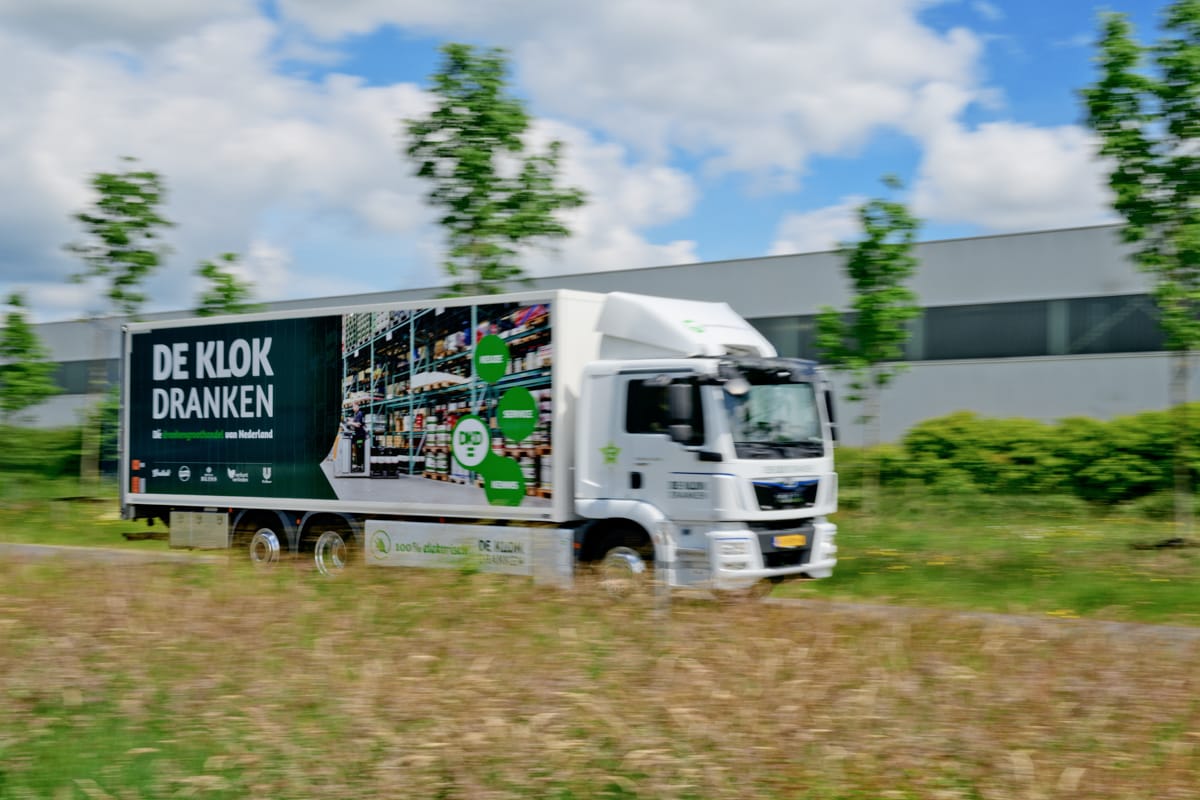 deklokdranken reclame fotografie vrachtwagen electrisch 003